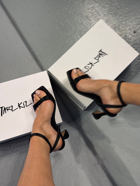 AJDA SİYAH TAŞLI SANDALET